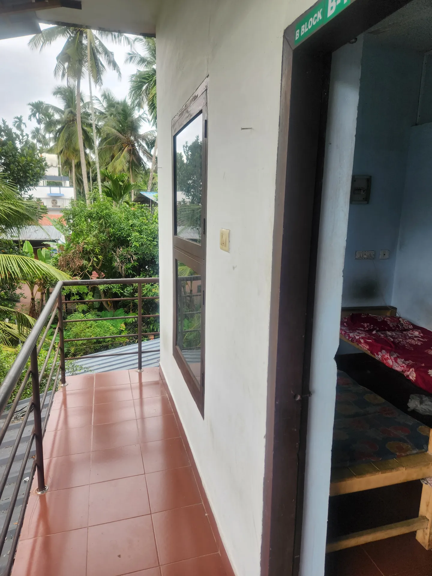 GREEN PALACE BOYS AND MEN HOSTEL — photo 4