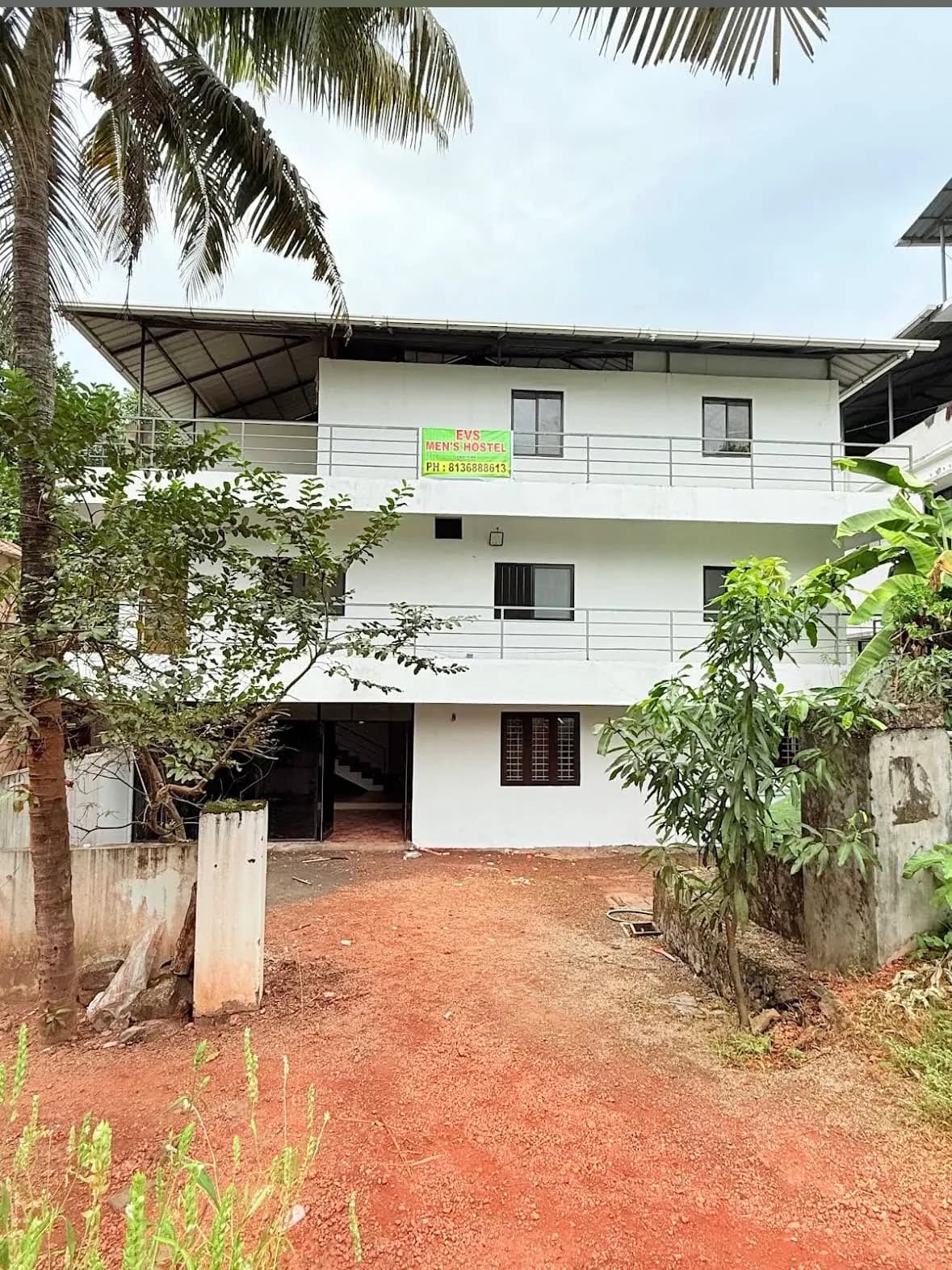 EVS Men’s Hostel