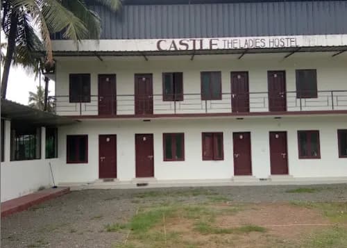 CASTLE Ladies Hostel