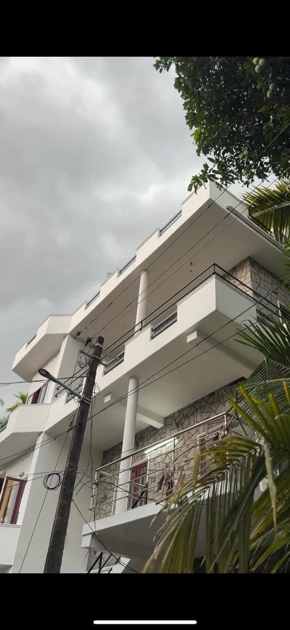 FABULO GENTS HOSTEL