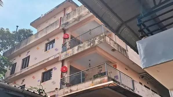 SIBI APPARTMENT, MENS HOSTEL