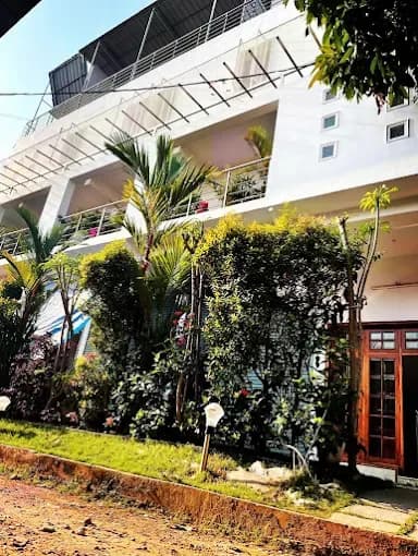 GRAND GENTS HOSTEL