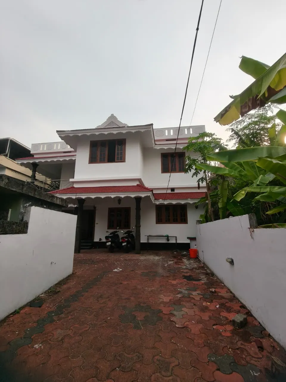 LUCKY PREMIUM LADIES HOME STAY