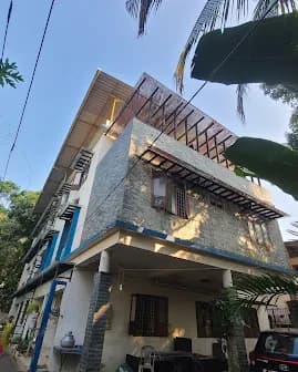 CARE WELL LADIES HOSTEL