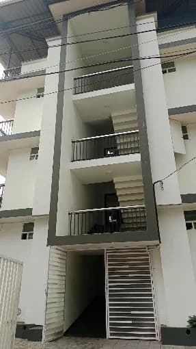 FLORIDA GIRLS HOSTEL
