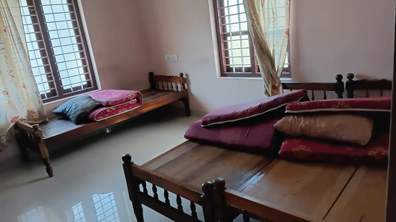 KEERTHINIVAS GIRLS HOSTEL