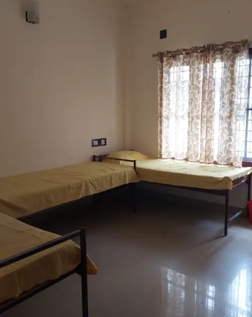Heavenste Boys Hostel