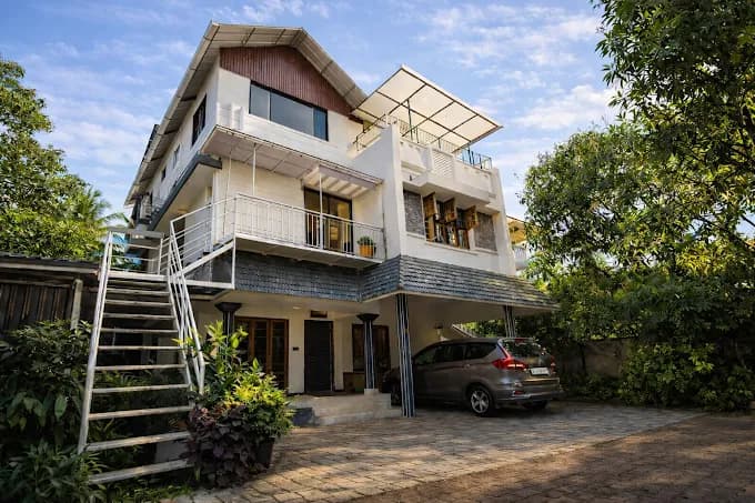 BUDGET HOMES