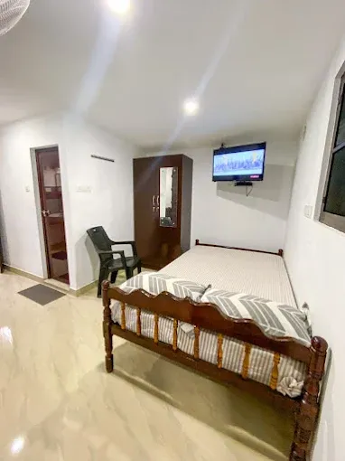 BUDGET HOMES — photo 2