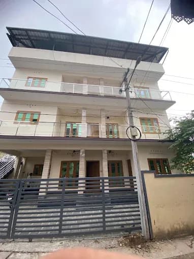 Elais ladies hostel