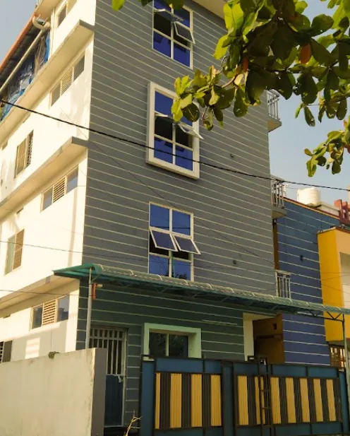 Bluelady ladies Hostel