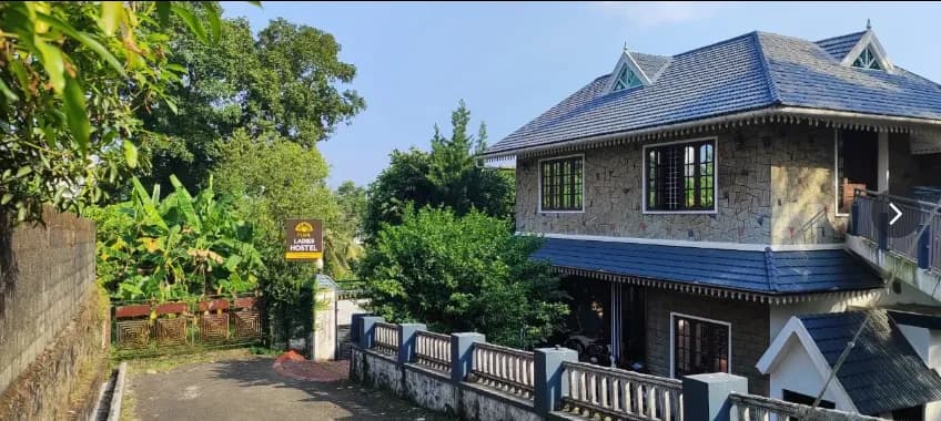 Pearl Ladies Hostel P1
