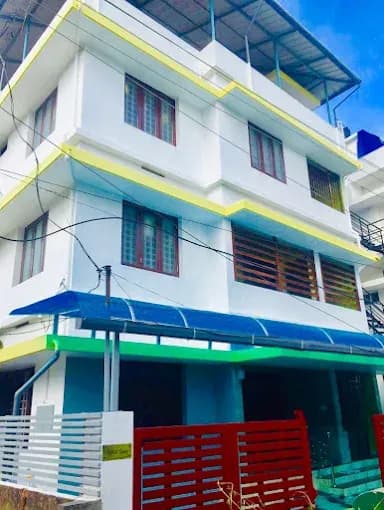 AATHIRA LADIES HOSTEL